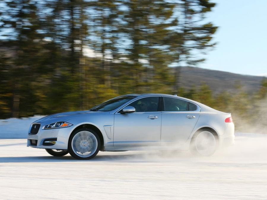  Jaguar XF 3.0 AWD Option Pack 2012 года  (US) (фото 8 из 16)